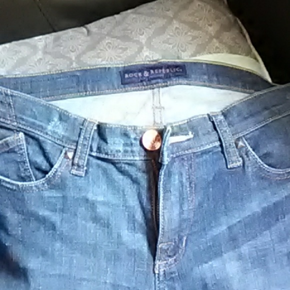 Rock & Republic Jeans. - Picture 2 of 7